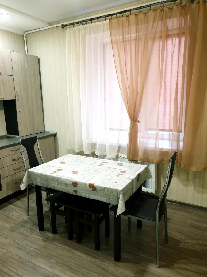 Apartment On Kravchuka, 11B 루치크 외부 사진